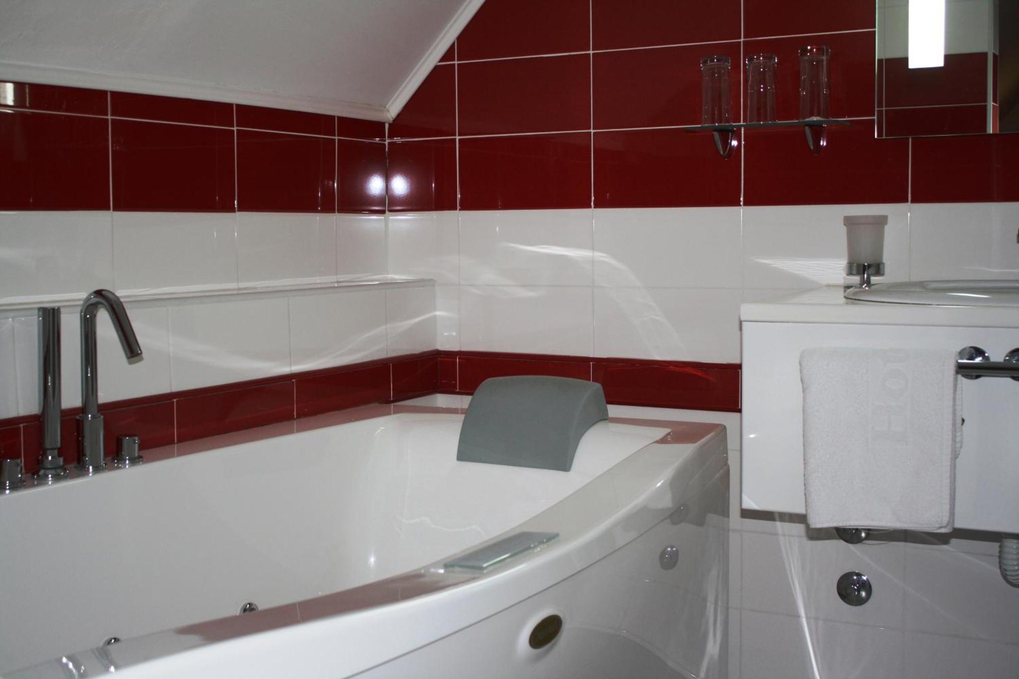 Garni Leopold I 4*